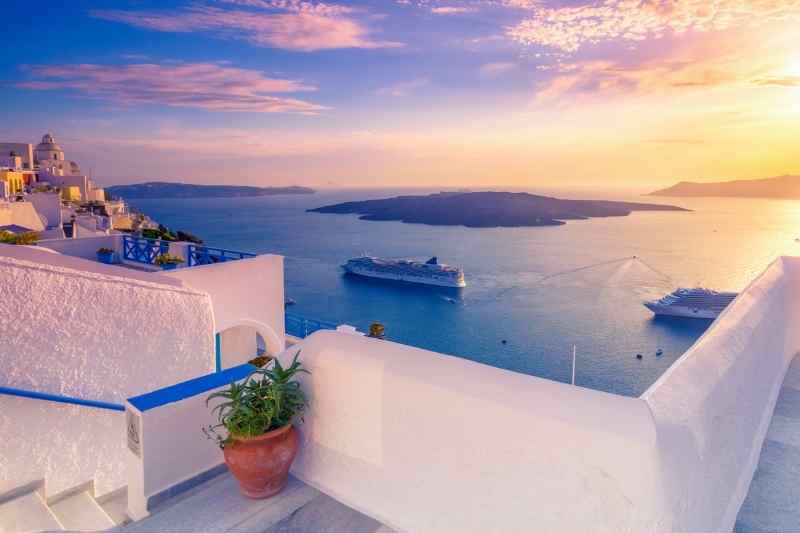 Honeymoon Cruises Guide: Your Best Honeymoon Cruise Options + What to Pack